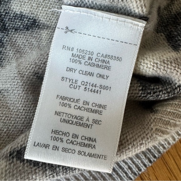 Equipment Small Cashmere Sweater Stars Gray Black Crewneck - Picture 8 of 9